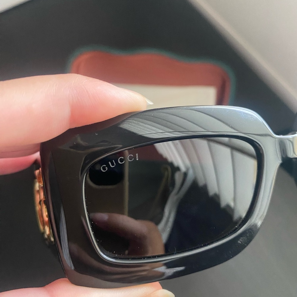 Gucci Black/Grey Rectangle Frame Sunglasses - Guc… - image 8
